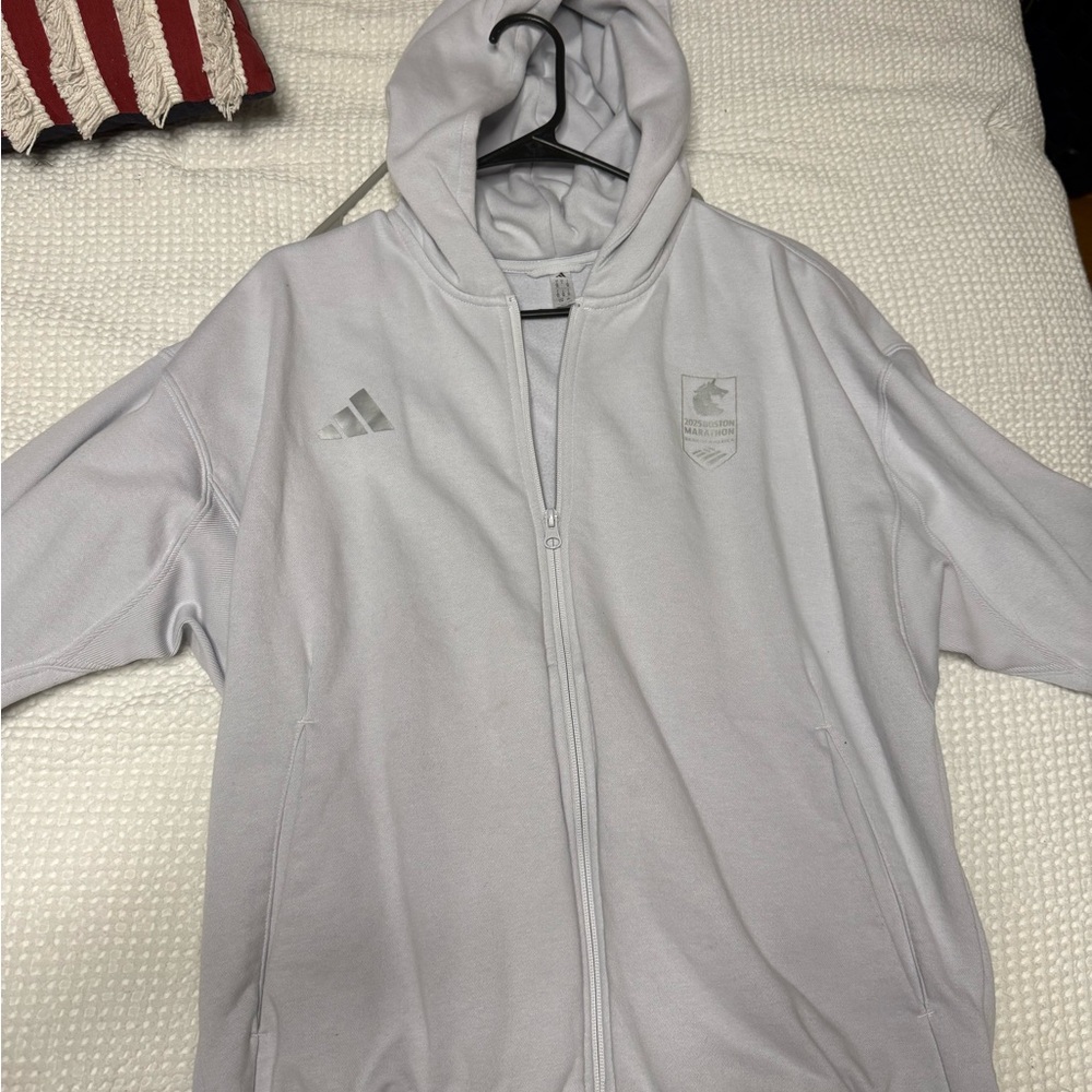 Adidas Boston Marathon 2025 Light Gray/blue Full-Zip Hoodie